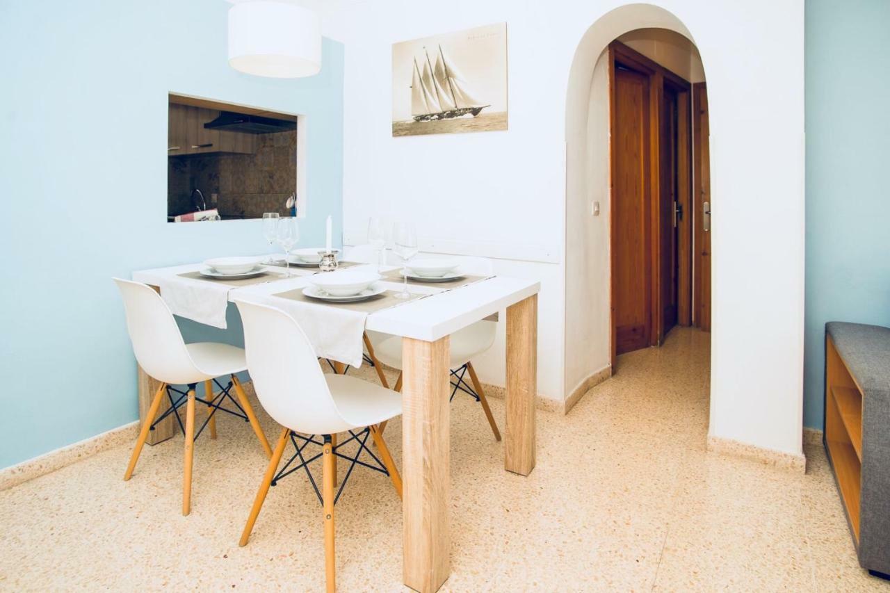 Beachfront Apartment Port d'Alcúdia Exterior foto